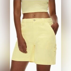 TNA Aritzia Light Yellow Lemonade Carpenter Shorts Size 4